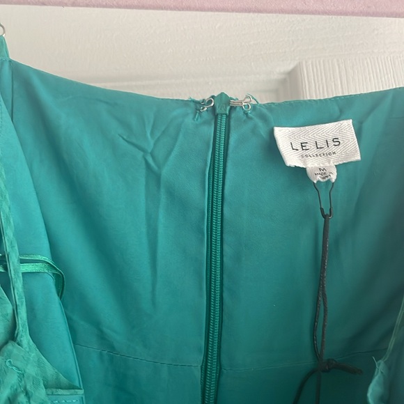 NWT Le Lis Green Mini Dress - Picture 3 of 6